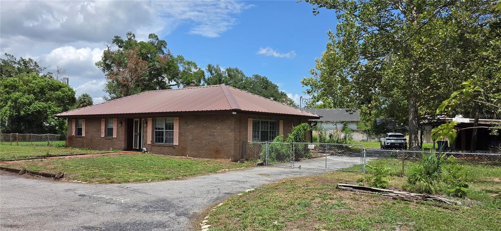 Single Family Residence at 10901 MCMULLEN LOOP, RIVERVIEW, photo 2 of 35