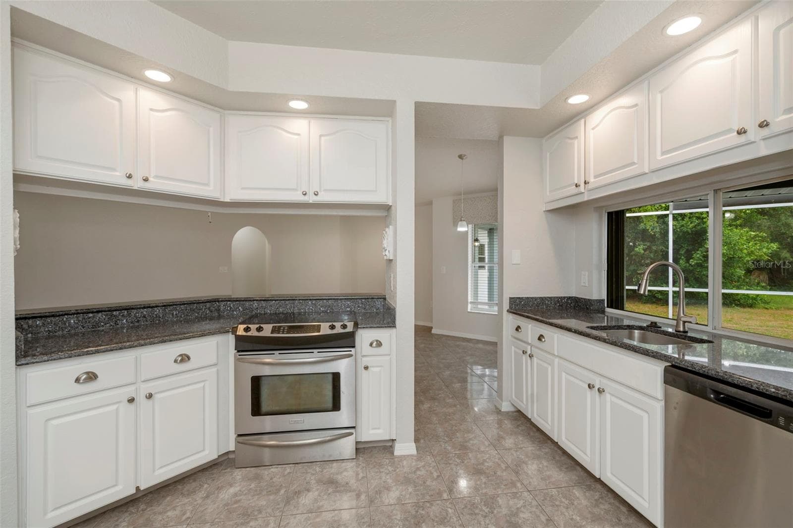Single Family Residence at 9396 SOUTHERN BELLE DR, BROOKSVILLE, photo 12 of 42