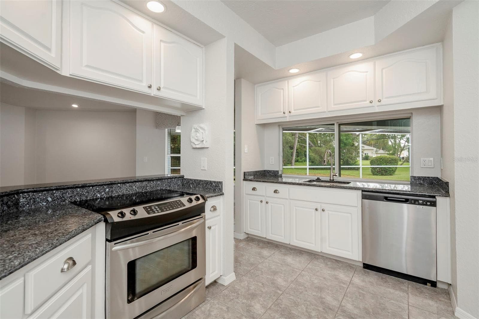 Single Family Residence at 9396 SOUTHERN BELLE DR, BROOKSVILLE, photo 14 of 42