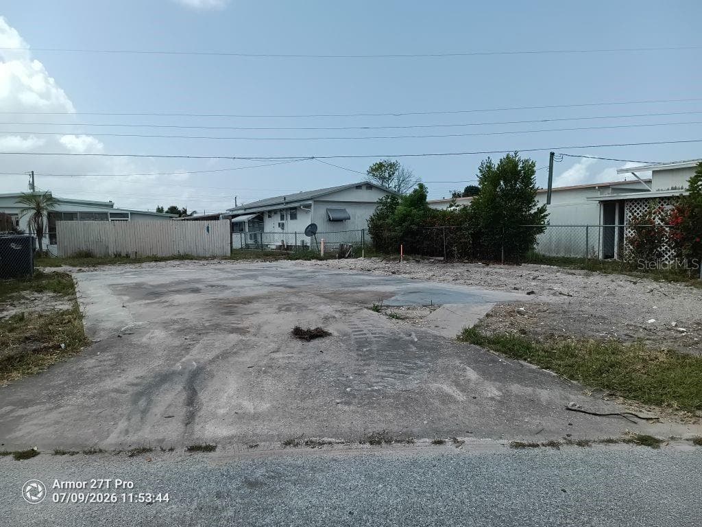 406 51ST AVENUE PLZ W