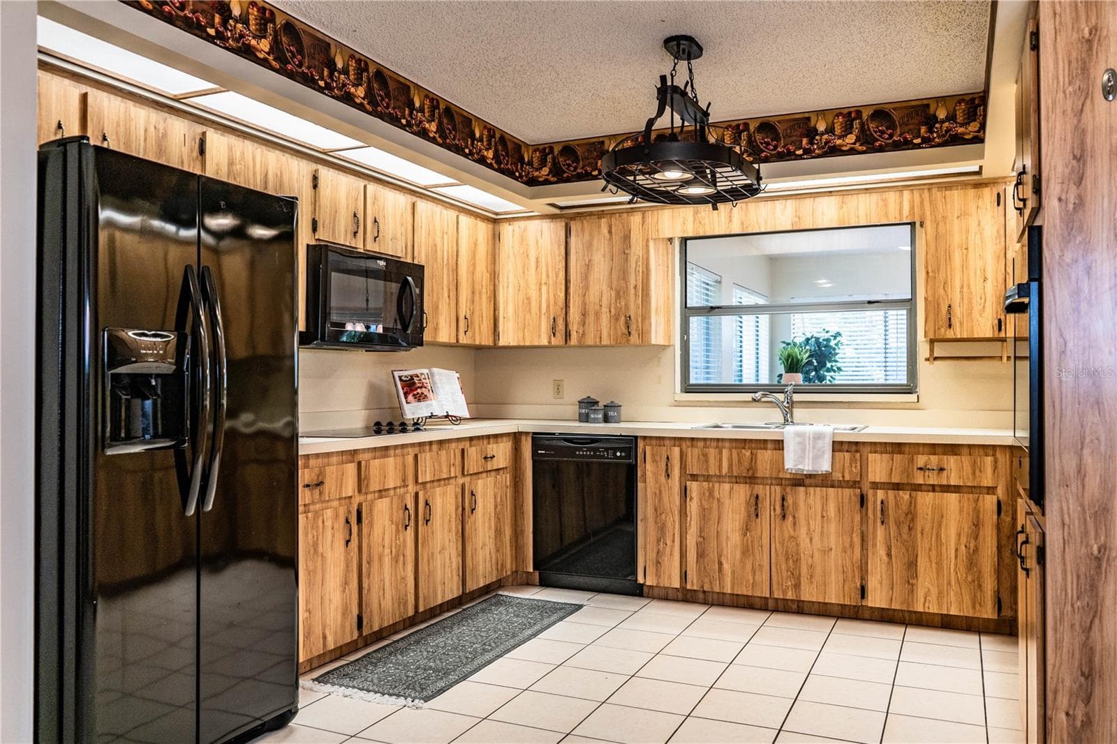 Single Family Residence at 7716 NATURE TRL, LAKELAND, photo 19 of 40