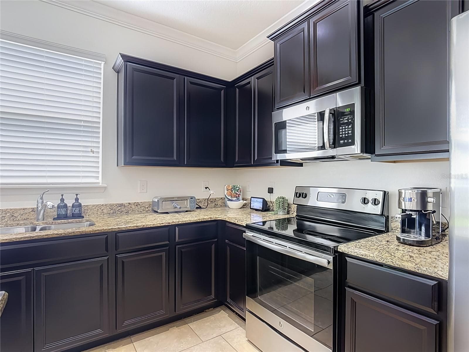 Single Family Residence at 1553 CATERPILLAR ST, ST CLOUD, photo 10 of 35