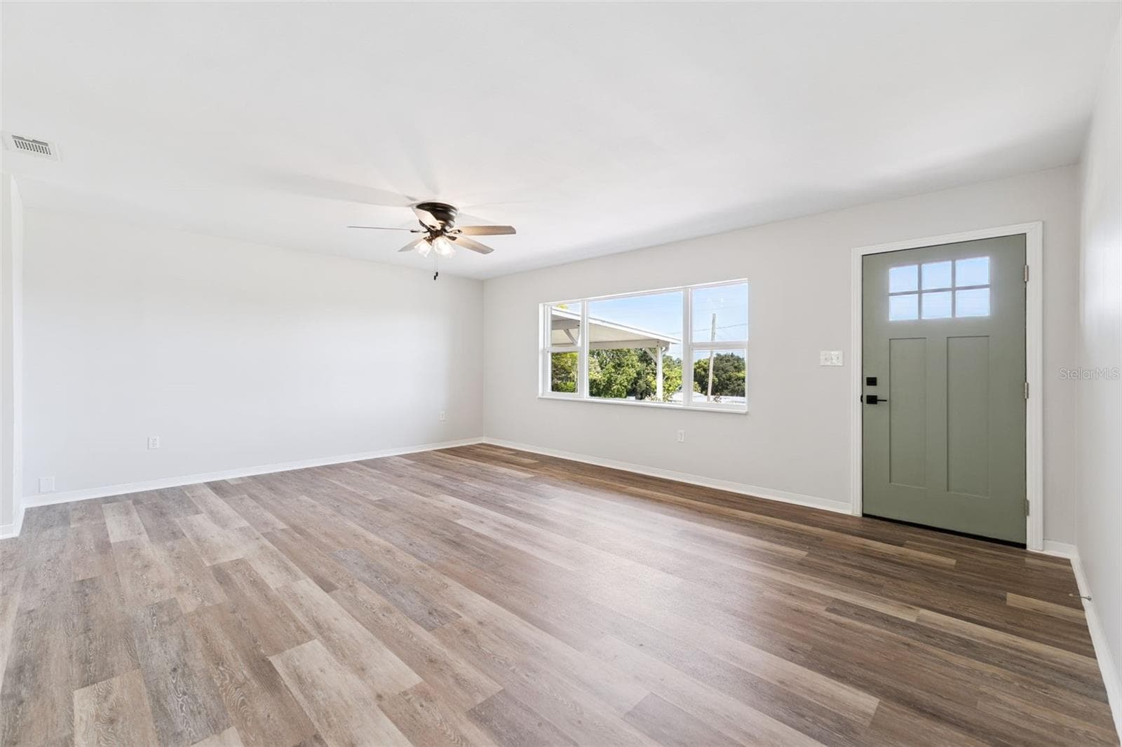 Single Family Residence at 1024 SUNSET DR, LAKE WALES, photo 4 of 43