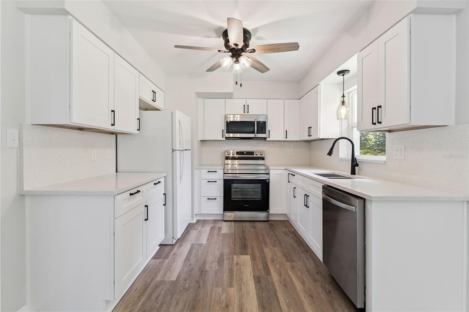 Single Family Residence at 1024 SUNSET DR, LAKE WALES, photo 10 of 43