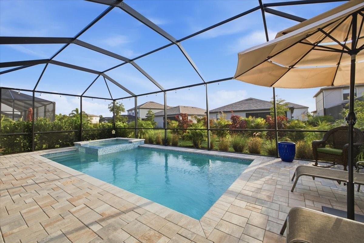 Single Family Residence at 5250 CORAL REEF WAY, LAKEWOOD RANCH, photo 28 of 57