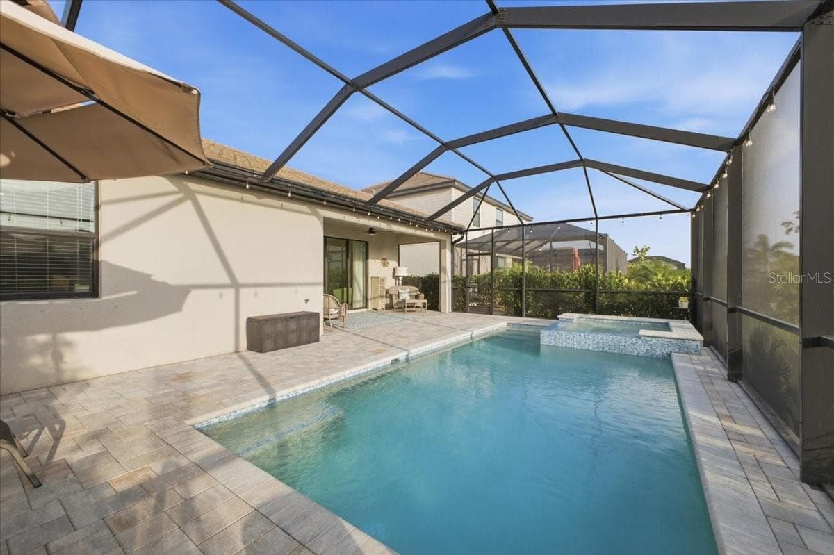 Single Family Residence at 5250 CORAL REEF WAY, LAKEWOOD RANCH, photo 29 of 57
