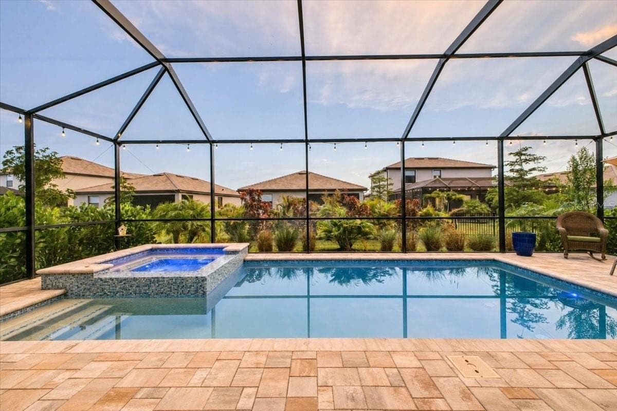 Single Family Residence at 5250 CORAL REEF WAY, LAKEWOOD RANCH, photo 33 of 57