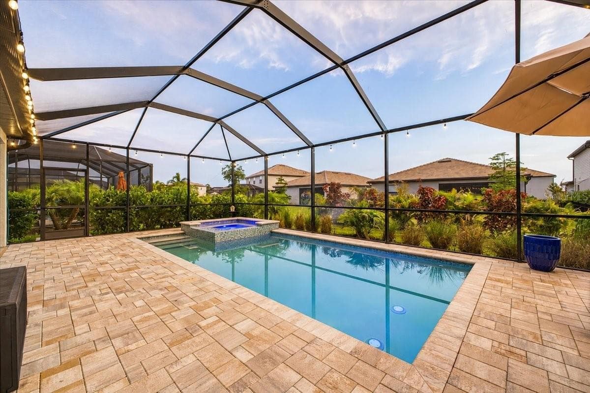 Single Family Residence at 5250 CORAL REEF WAY, LAKEWOOD RANCH, photo 34 of 57
