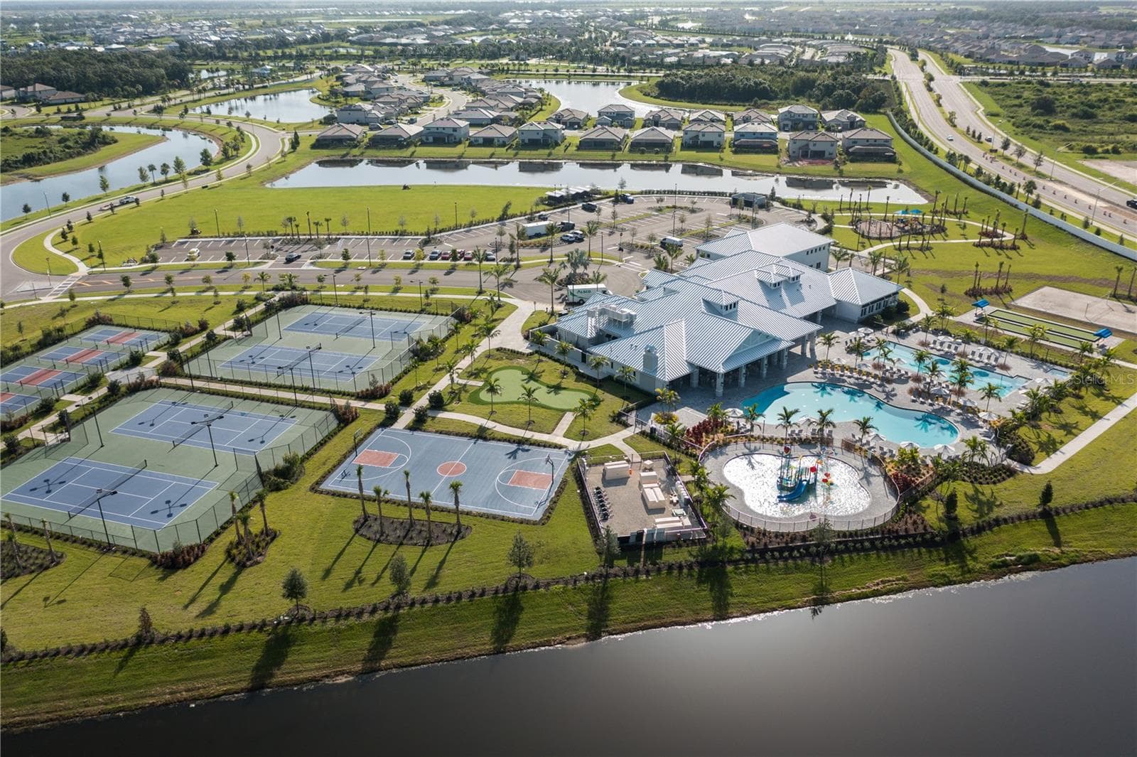 Amenity Center - 5250 CORAL REEF WAY, LAKEWOOD RANCH