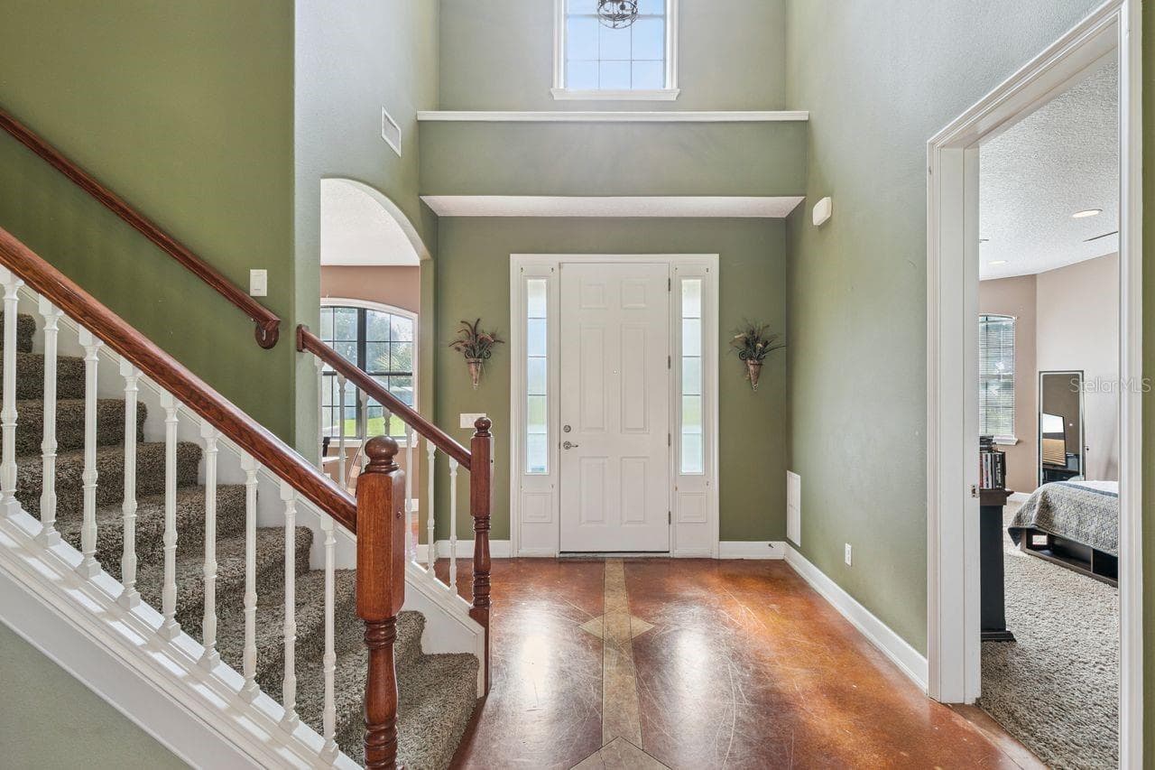 Main Entryway - 36137 MATTAWAN DR, EUSTIS