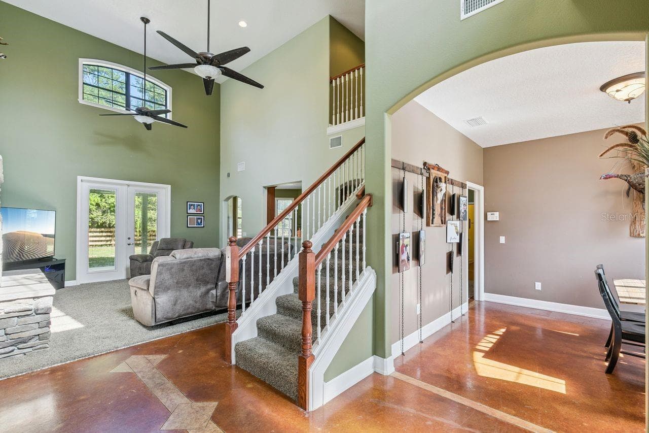 Main Entryway Foyer - 36137 MATTAWAN DR, EUSTIS