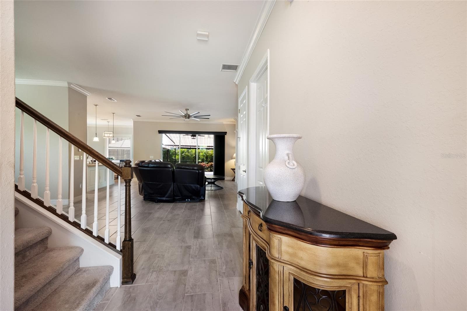 FOYER - 12120 GANNETT PL, LAKEWOOD RANCH