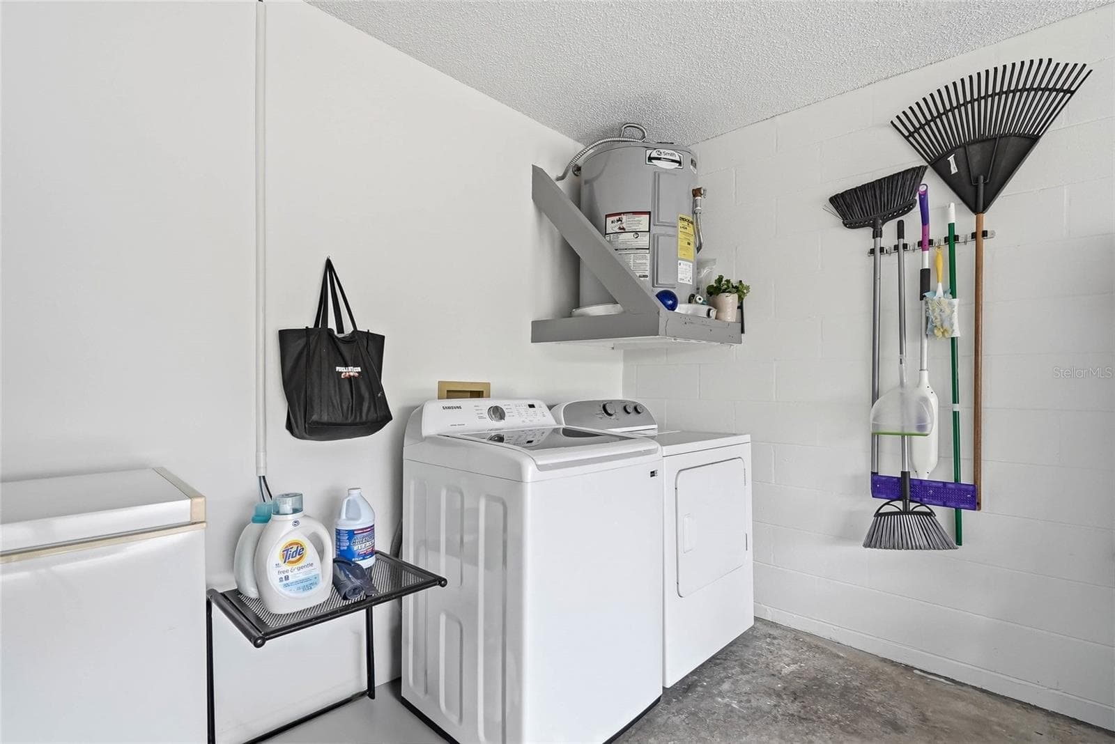 Single Family Residence at 11026 STREAMSIDE DR, TAMPA, photo 24 of 31