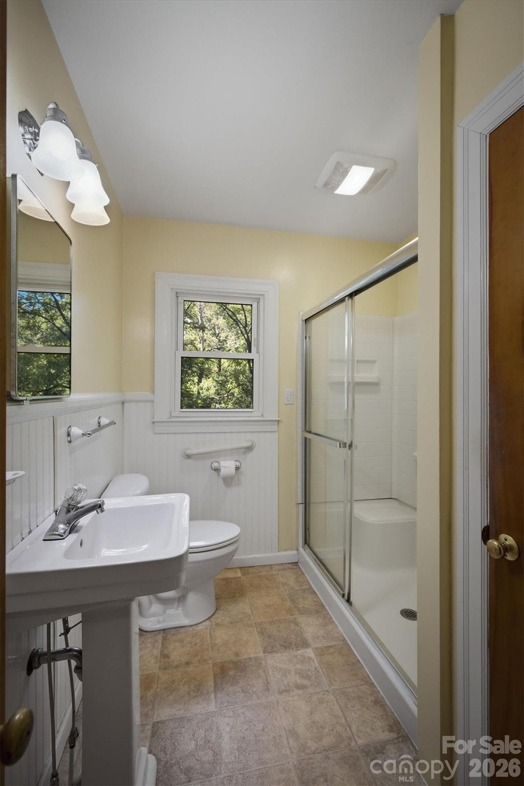 Single Family Residence at 114 Harris Drive, Morganton, photo 14 of 23