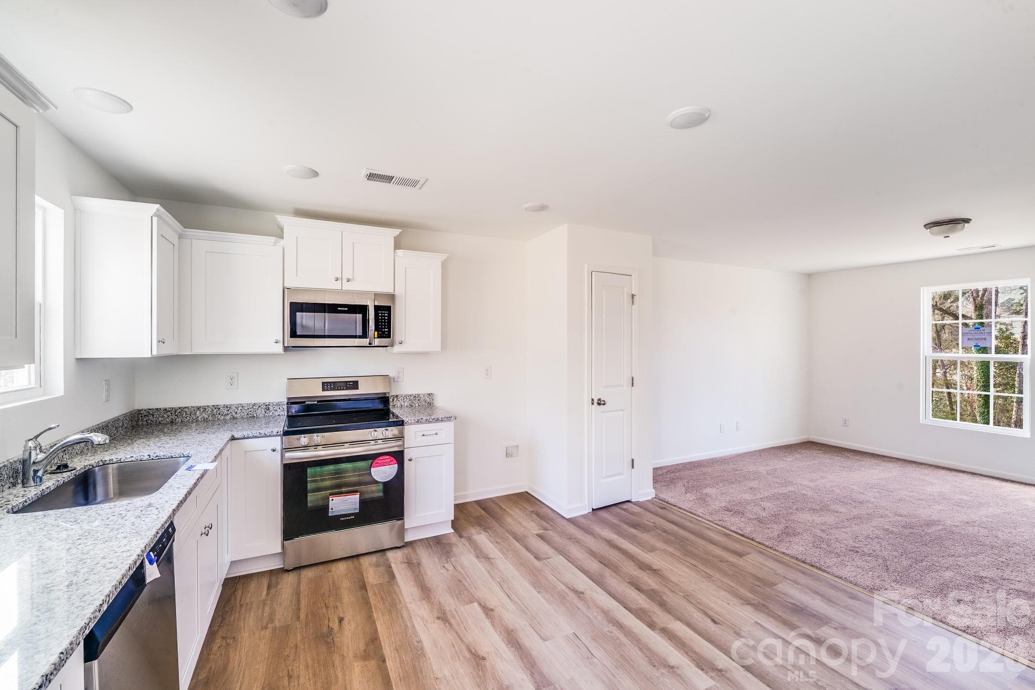 Single Family Residence at 337 Buckelew Street, Lancaster, photo 11 of 24