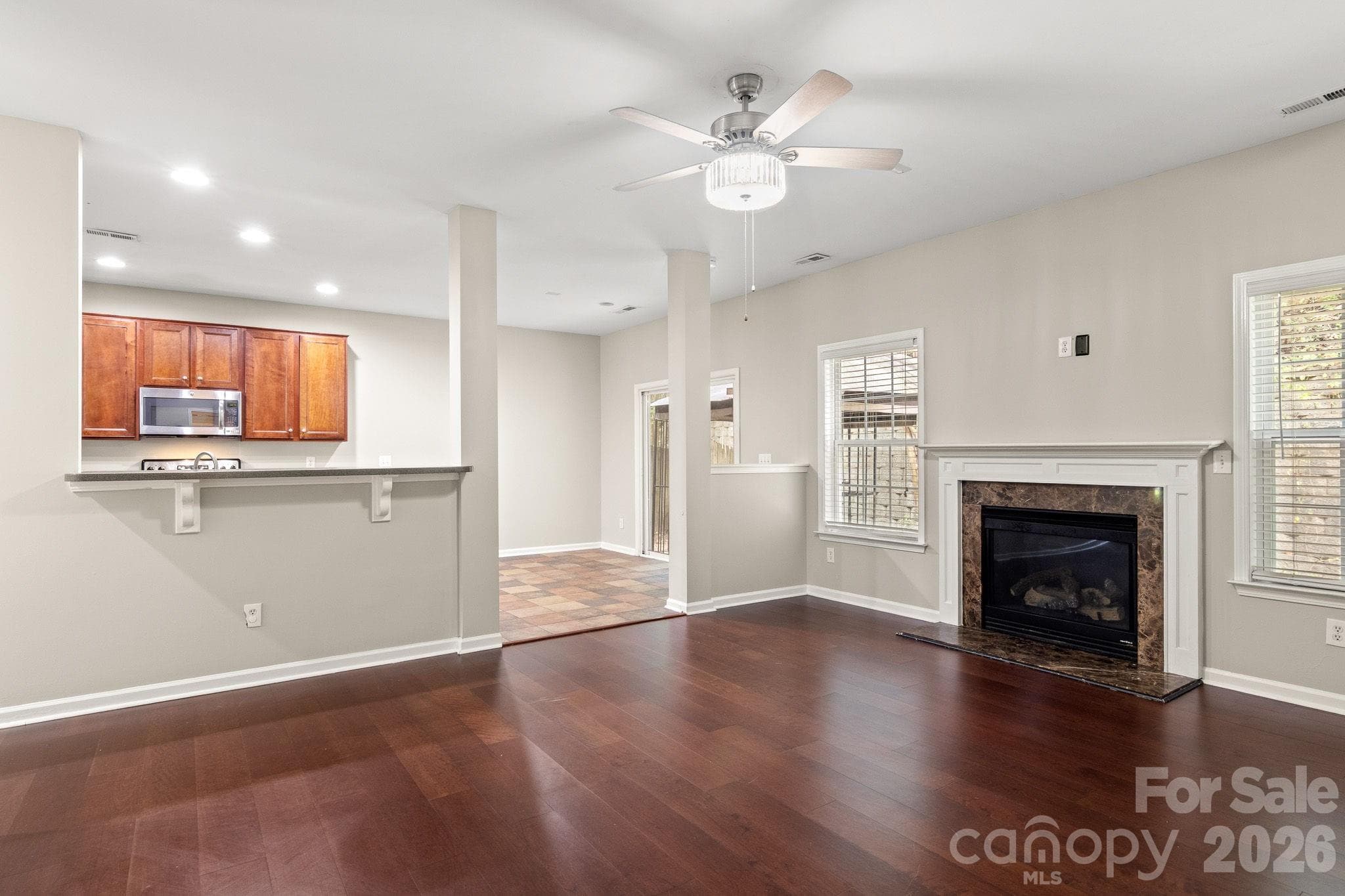 Single Family Residence at 9055 Pembroke Court, Fort Mill, photo 10 of 45