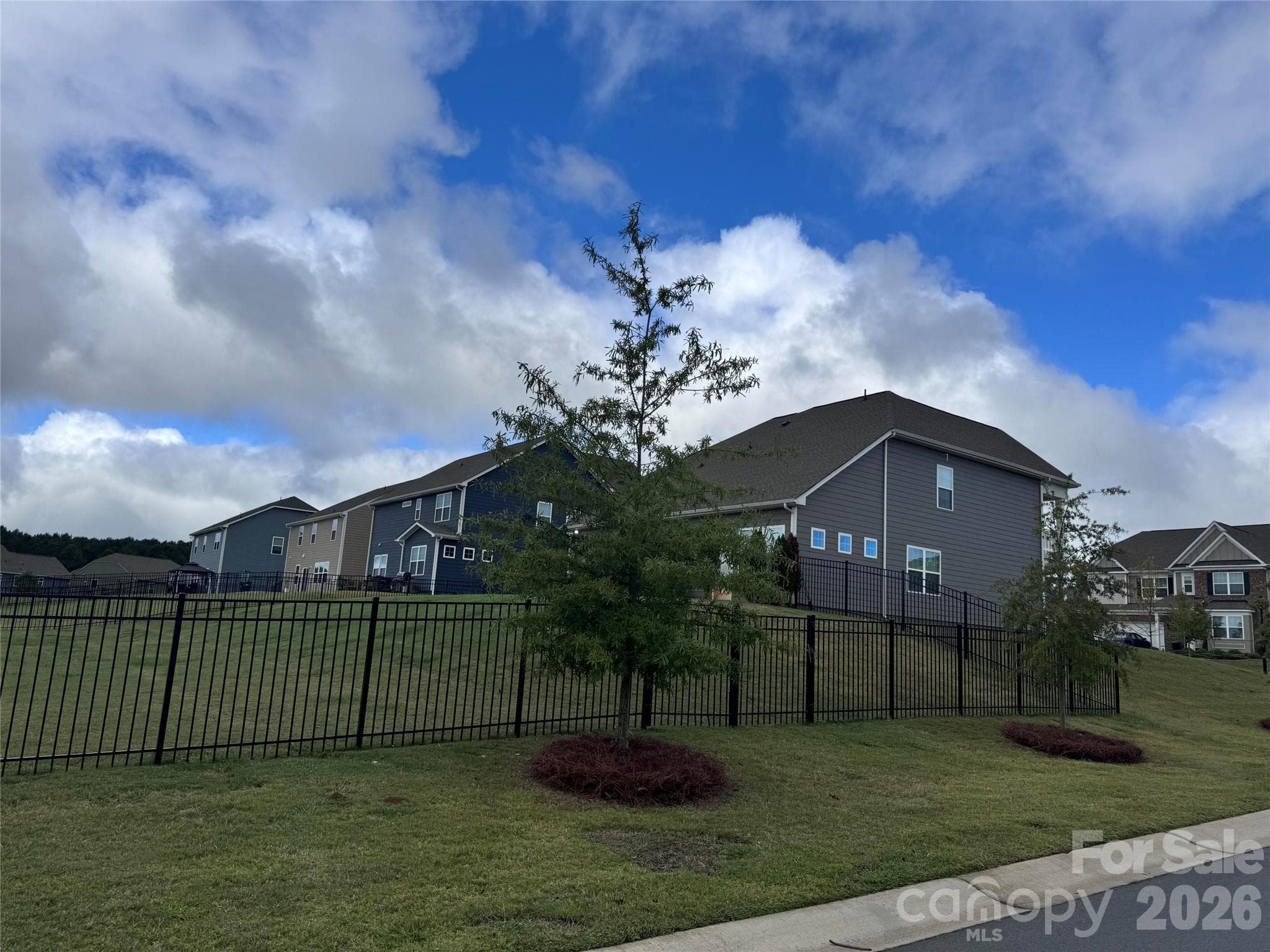 Single Family Residence at Troutman, photo 4 of 31
