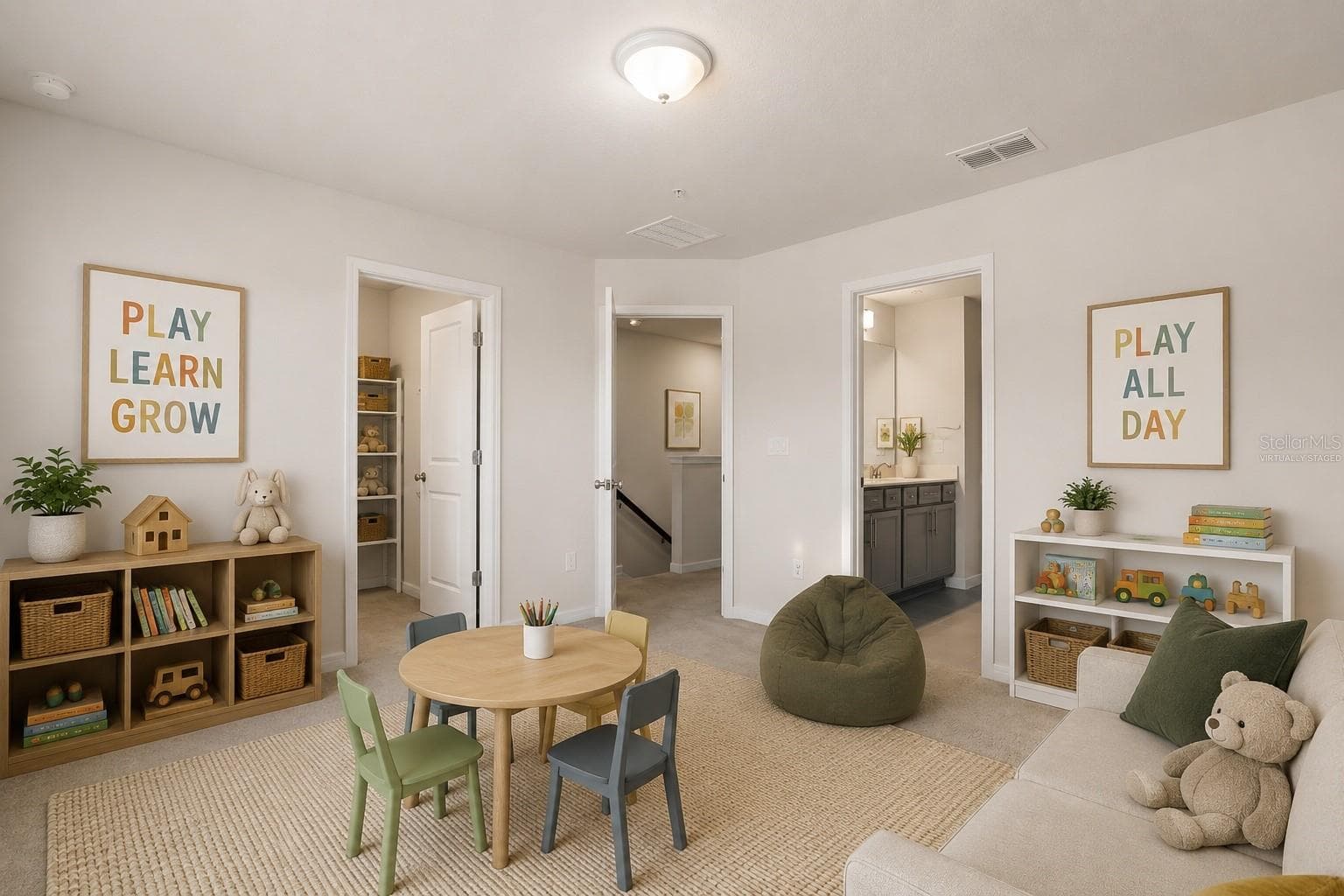 Virtually Staged - 5592 PINELAND RUN, ORLANDO