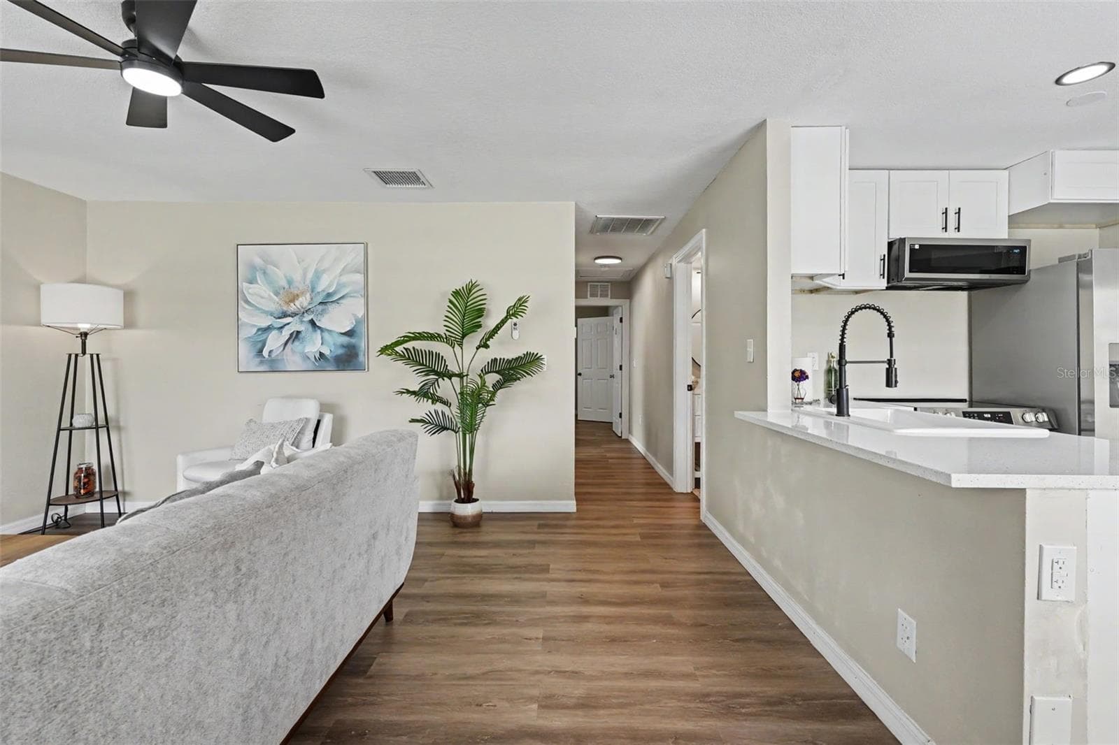 Single Family Residence at 102 SHORE DR E, OLDSMAR, photo 11 of 34
