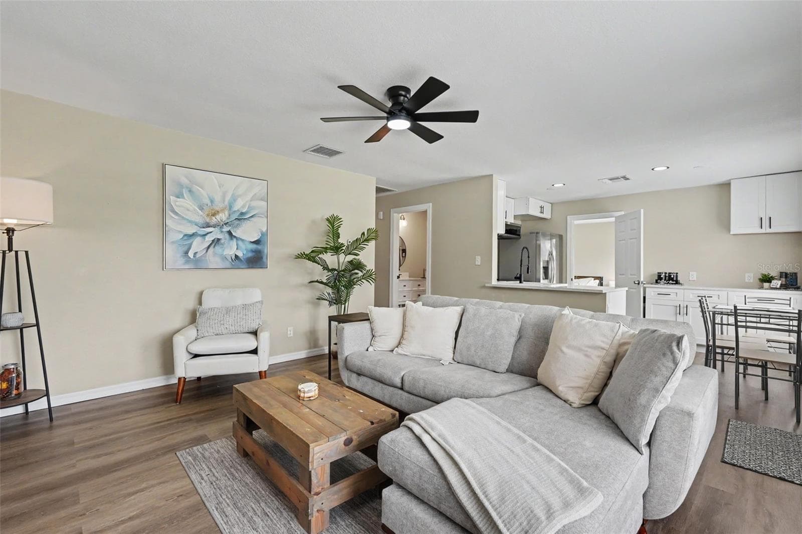 Single Family Residence at 102 SHORE DR E, OLDSMAR, photo 12 of 34