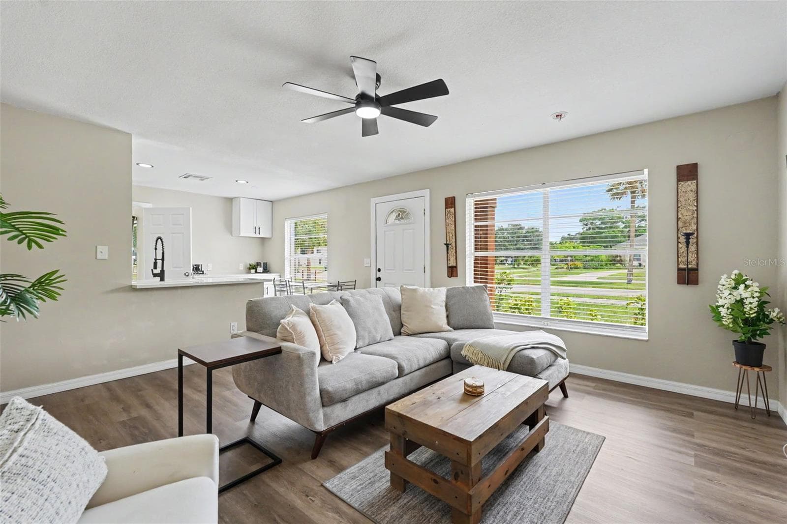 Single Family Residence at 102 SHORE DR E, OLDSMAR, photo 14 of 34