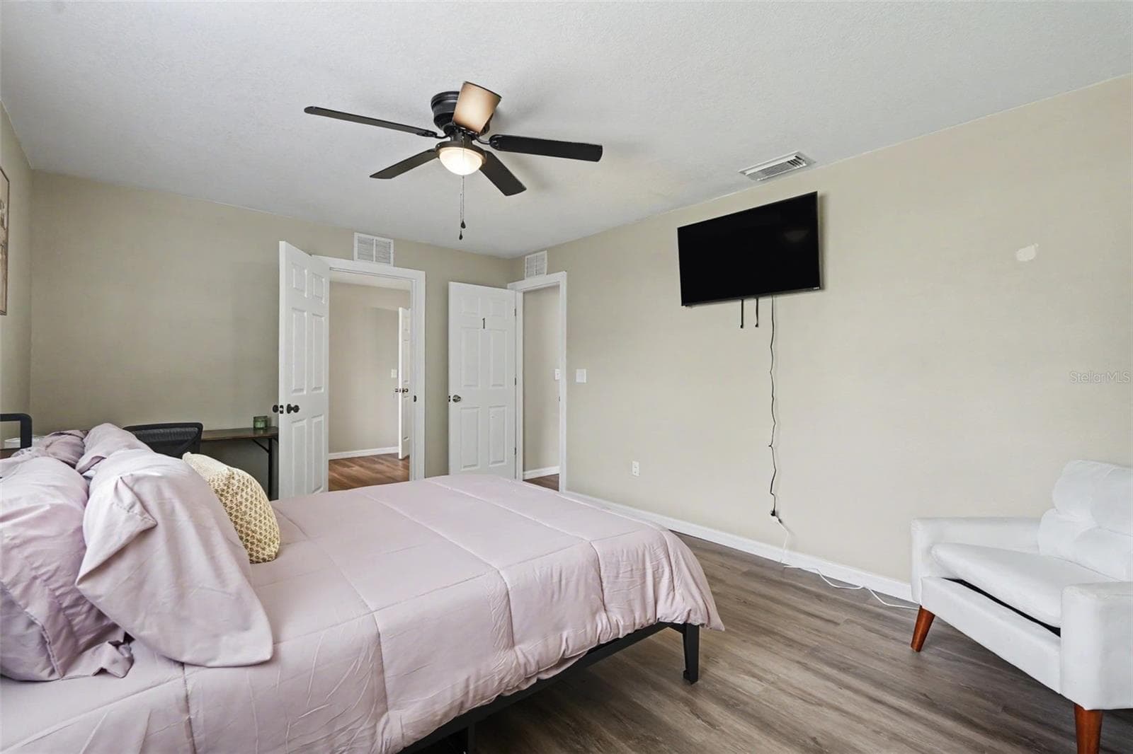 Single Family Residence at 102 SHORE DR E, OLDSMAR, photo 21 of 34