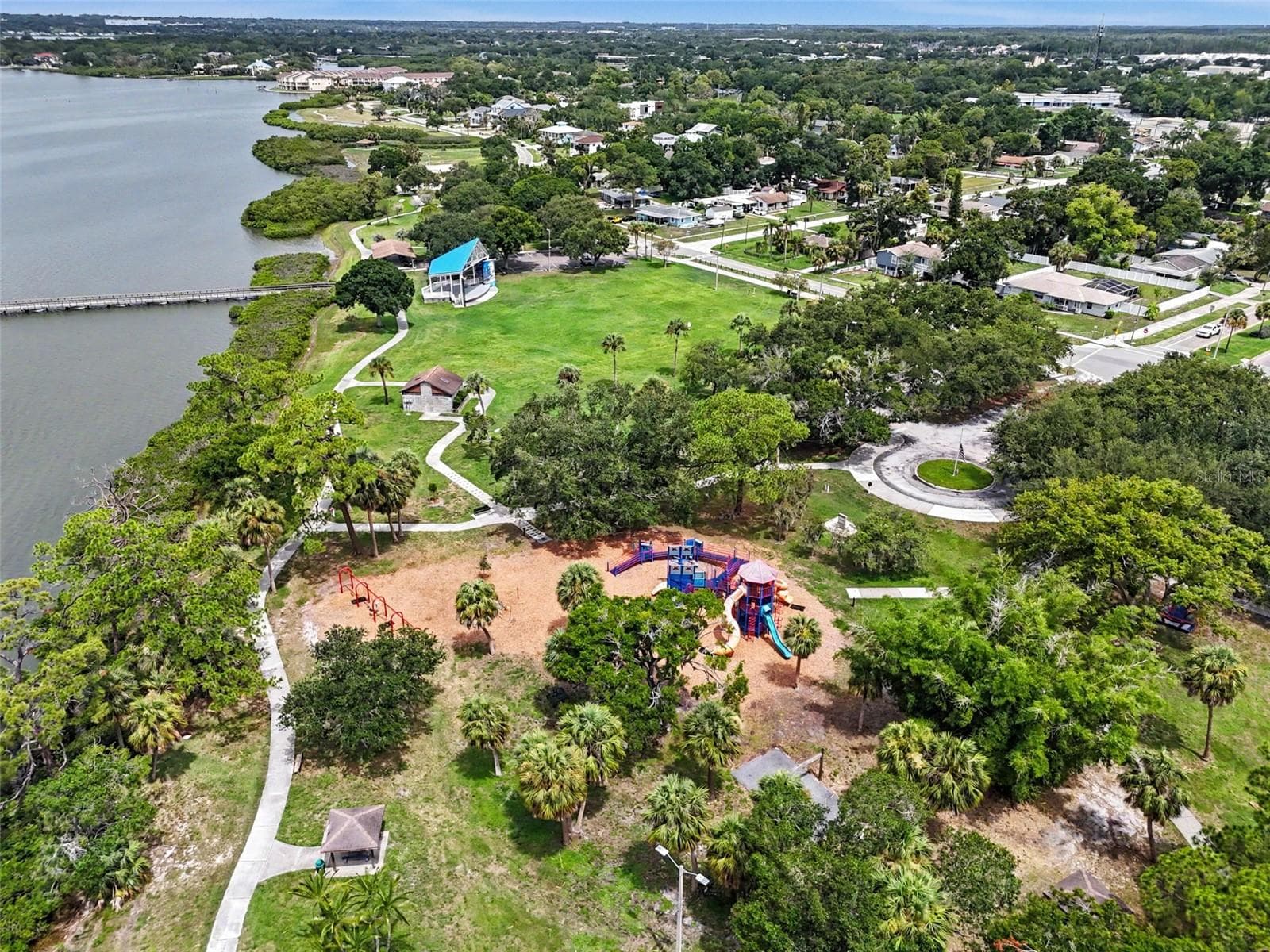 Single Family Residence at 102 SHORE DR E, OLDSMAR, photo 27 of 34
