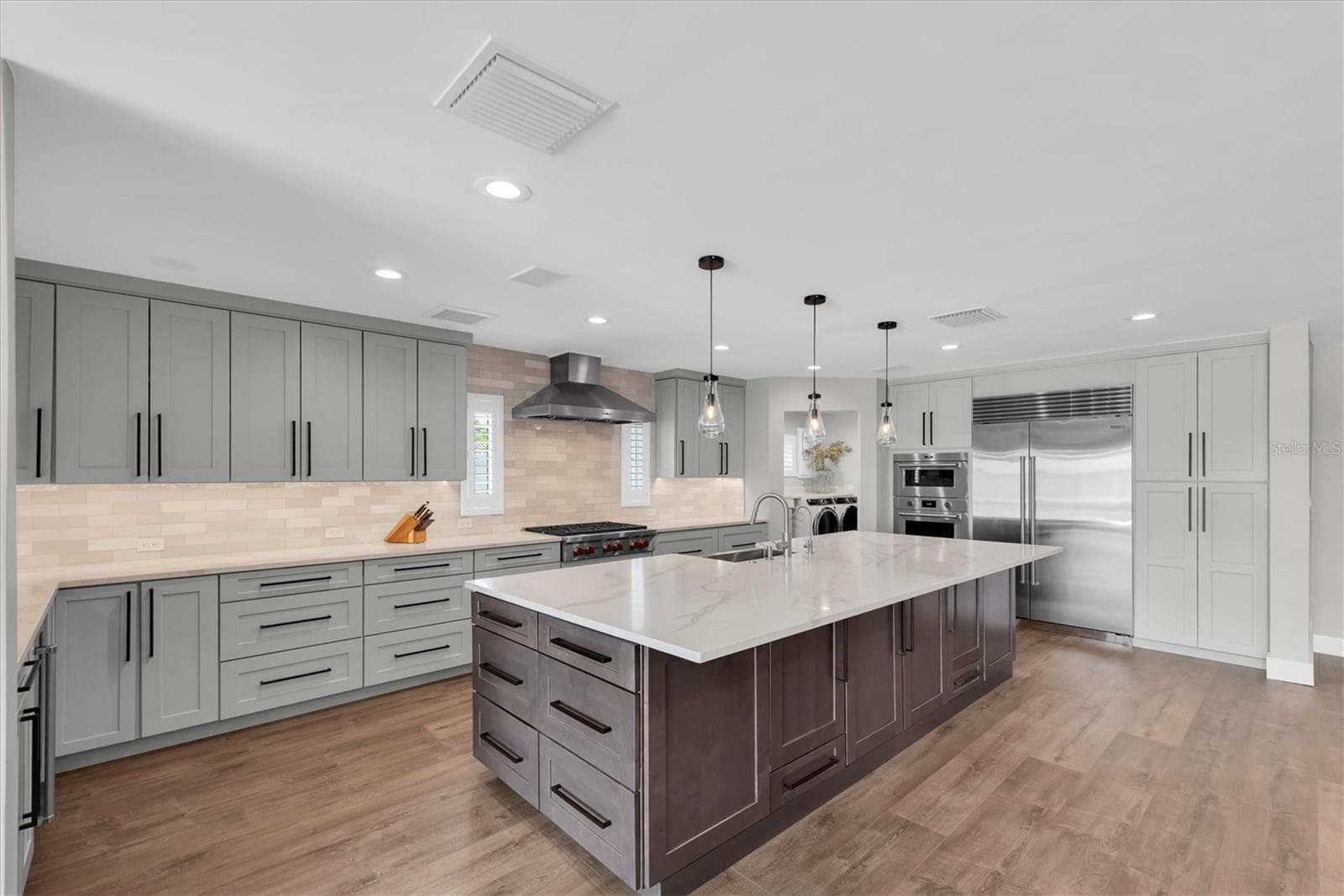 Single Family Residence at 303 N BATH CLUB BLVD N, NORTH REDINGTON BEACH, photo 21 of 72