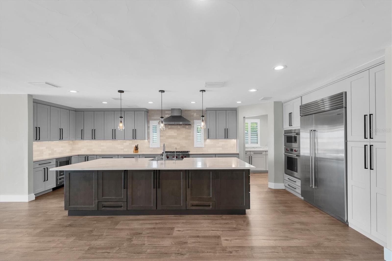 Single Family Residence at 303 N BATH CLUB BLVD N, NORTH REDINGTON BEACH, photo 23 of 72