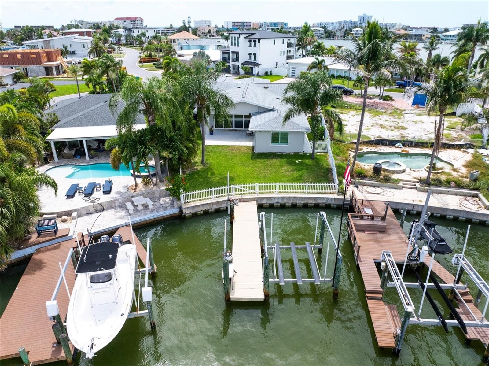 Single Family Residence at 303 N BATH CLUB BLVD N, NORTH REDINGTON BEACH, photo 60 of 72