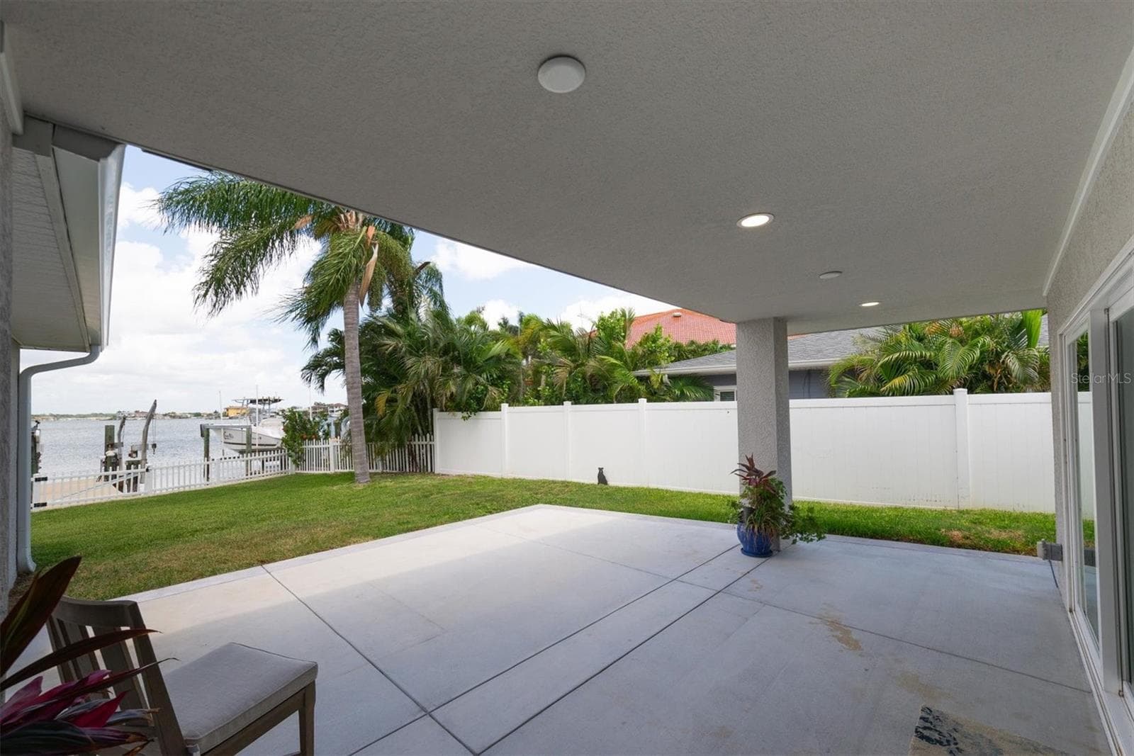 Single Family Residence at 303 N BATH CLUB BLVD N, NORTH REDINGTON BEACH, photo 57 of 72