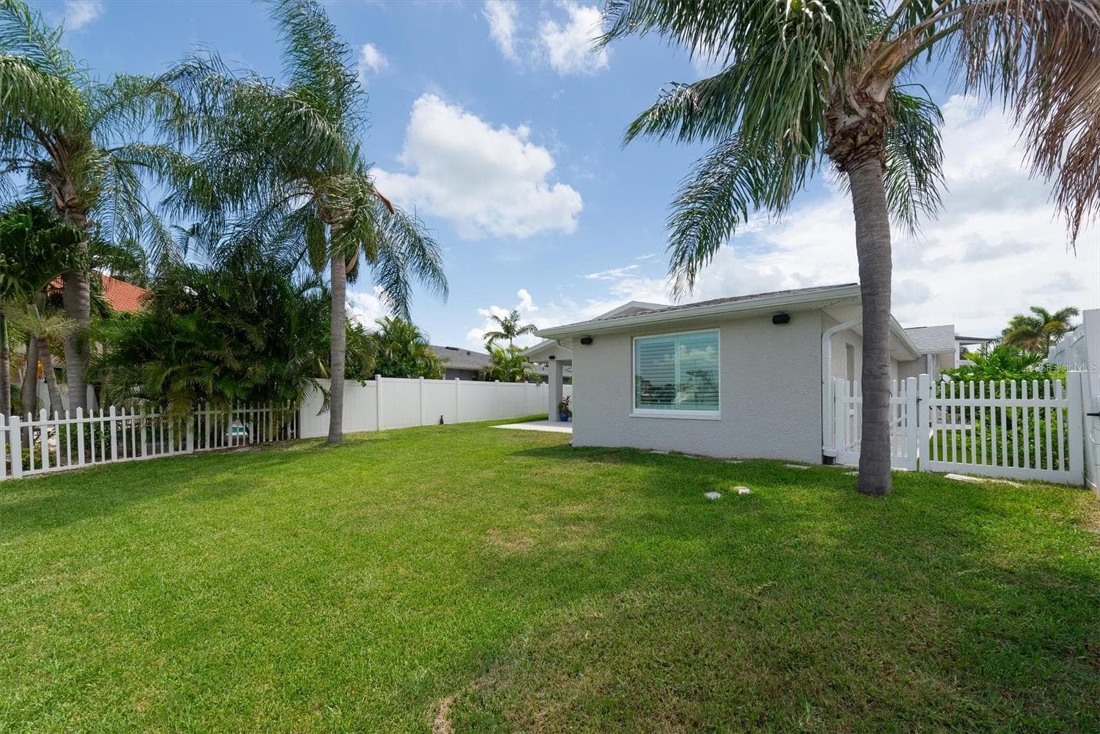 Single Family Residence at 303 N BATH CLUB BLVD N, NORTH REDINGTON BEACH, photo 65 of 72