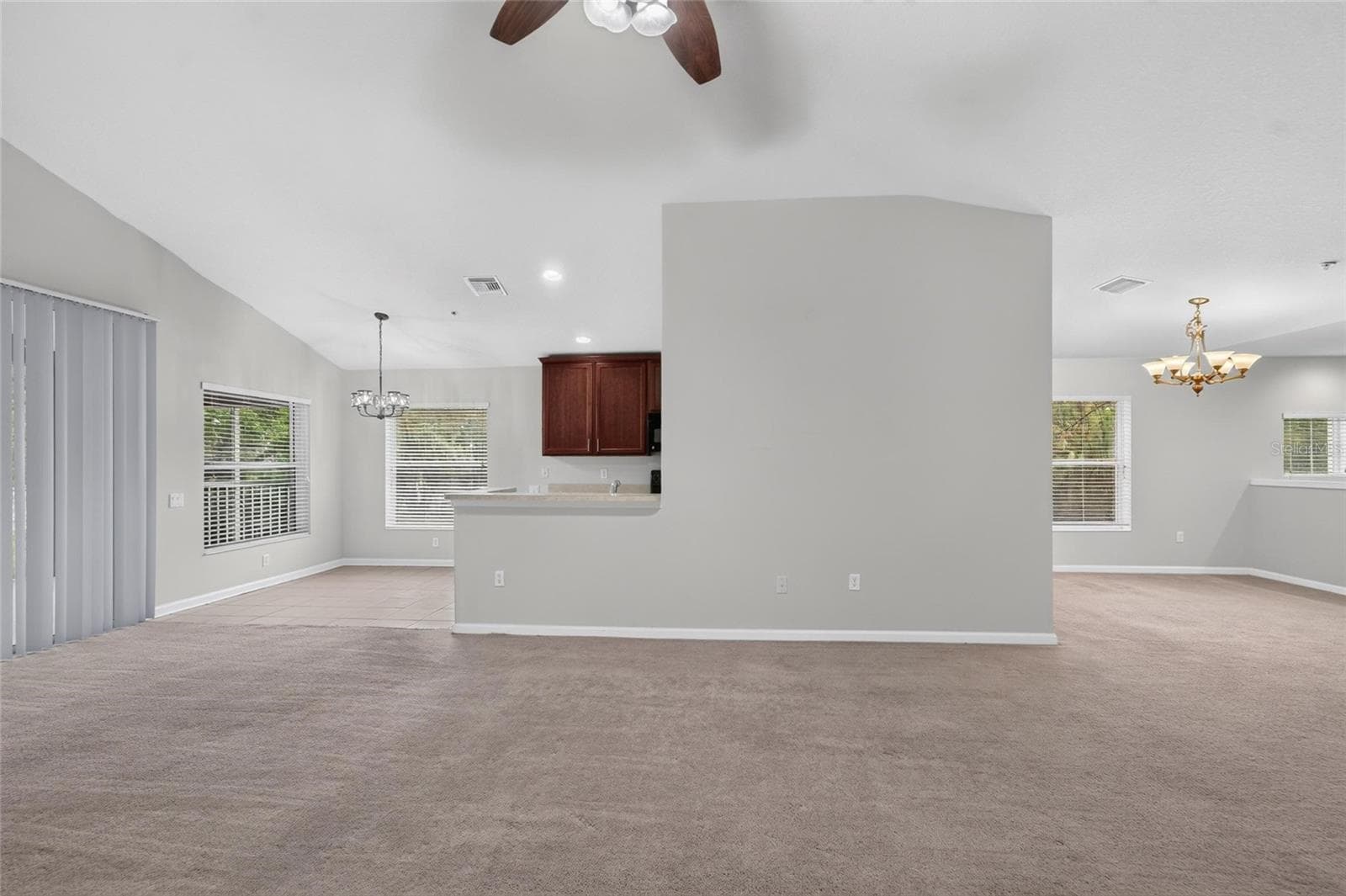 Livingroom with view of Eat in Kitchen - 2005 RIVER TURIA CIR, RIVERVIEW