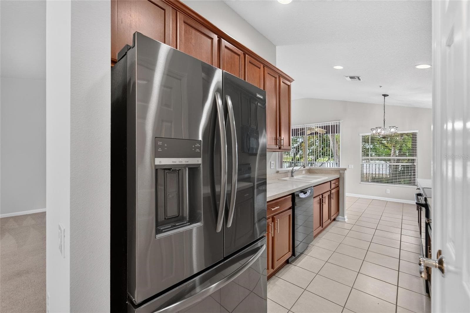 Kitchen - 2005 RIVER TURIA CIR, RIVERVIEW