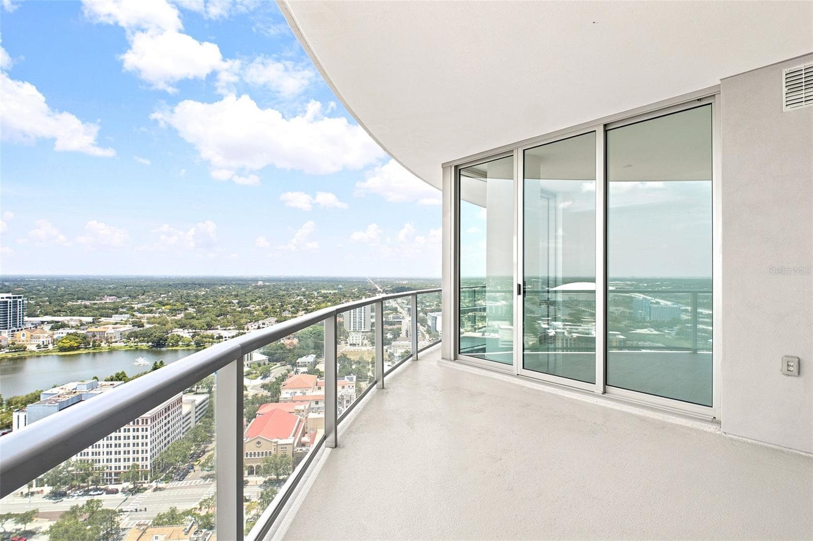 Condominium at 400 CENTRAL AVE #2901, ST PETERSBURG, photo 60 of 96