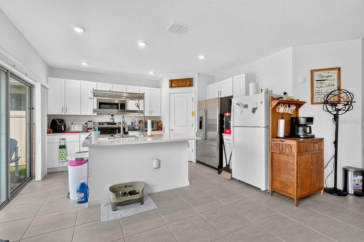 Single Family Residence at 365 RIVER FRONT WAY, EDGEWATER, photo 16 of 34
