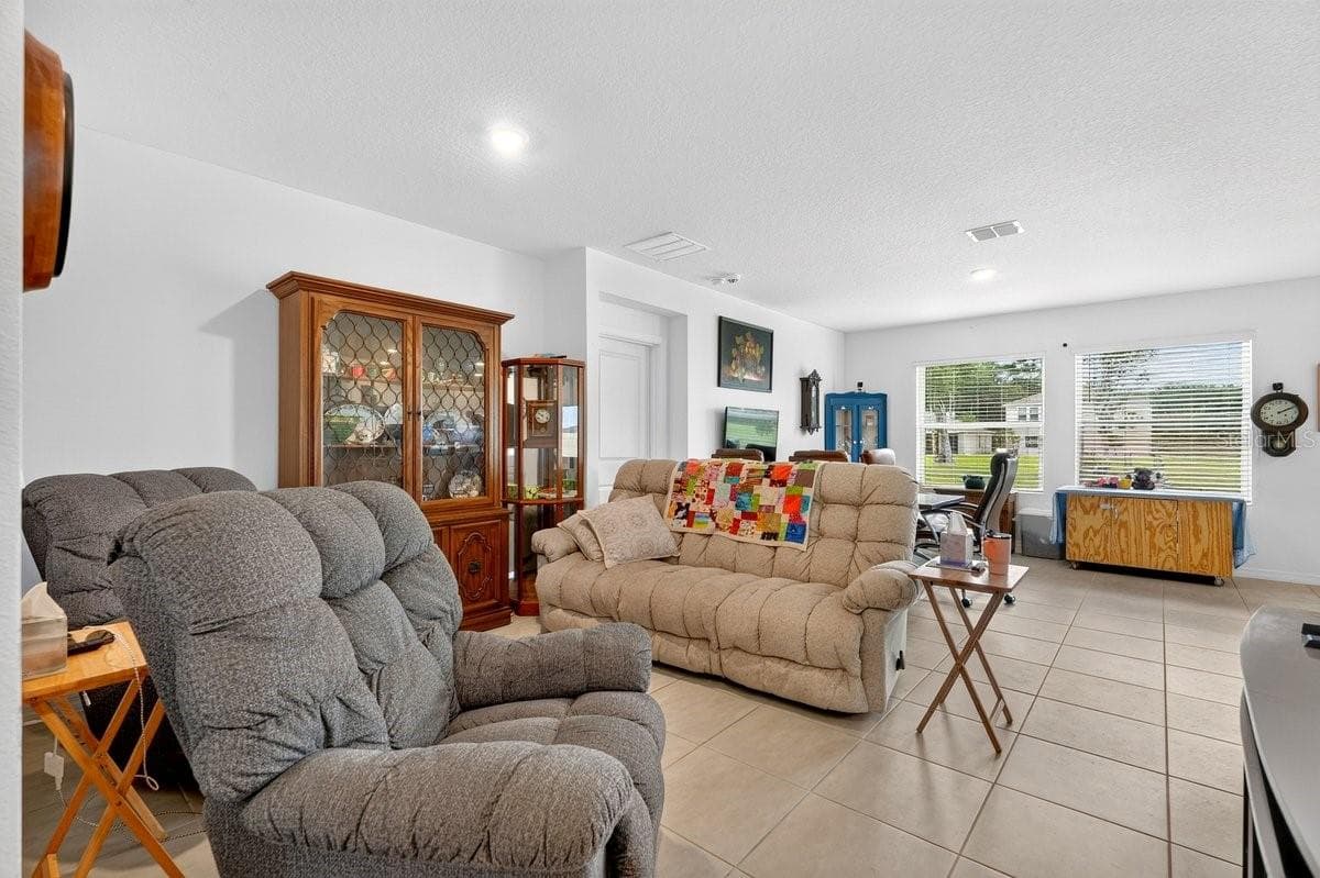 Single Family Residence at 365 RIVER FRONT WAY, EDGEWATER, photo 22 of 34
