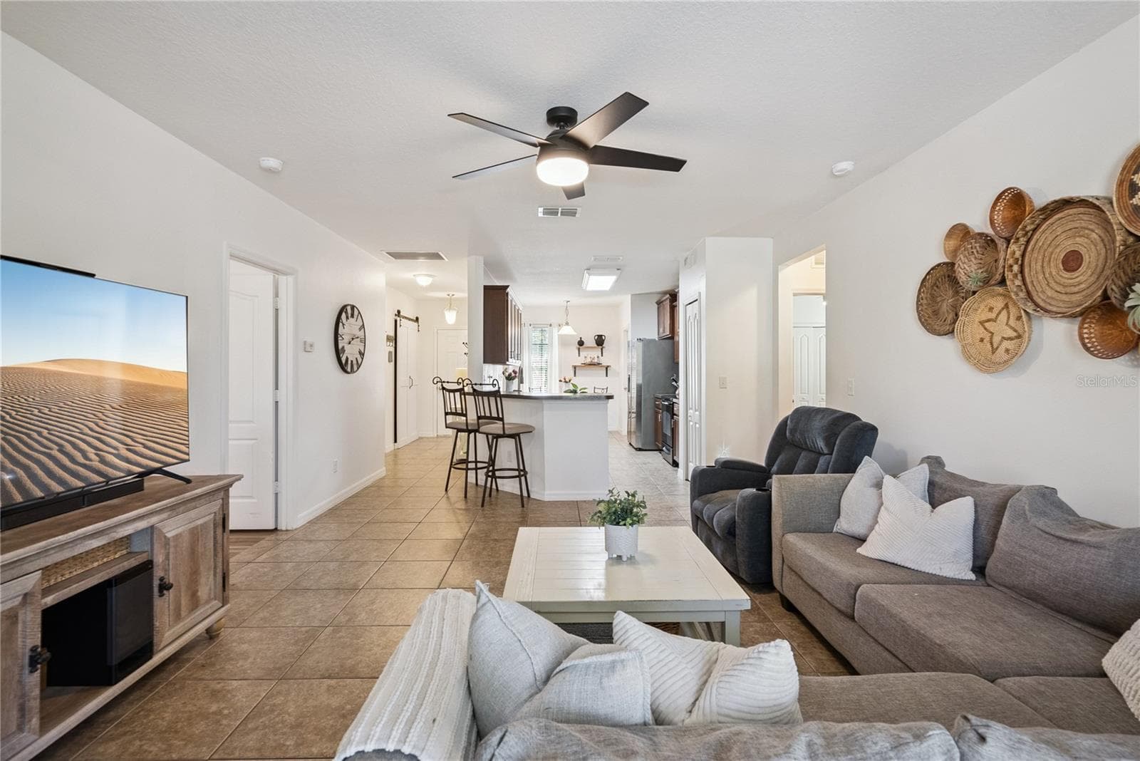 Single Family Residence at 2440 VINEYARD CIR, SANFORD, photo 5 of 50