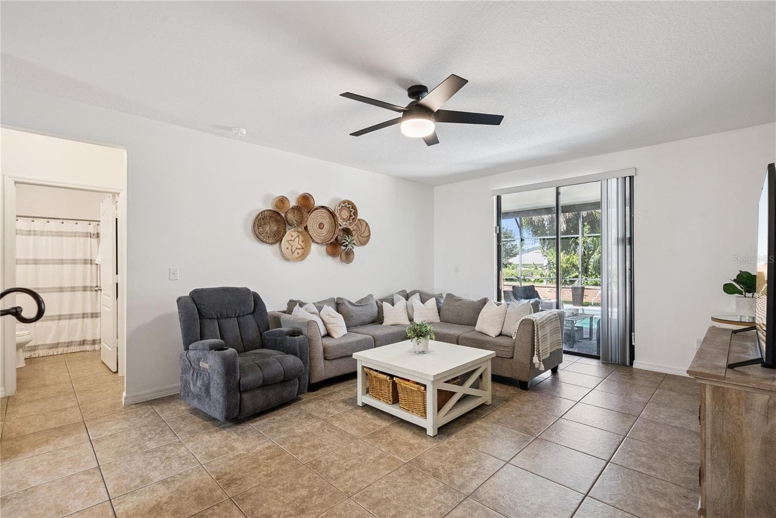 Single Family Residence at 2440 VINEYARD CIR, SANFORD, photo 35 of 50