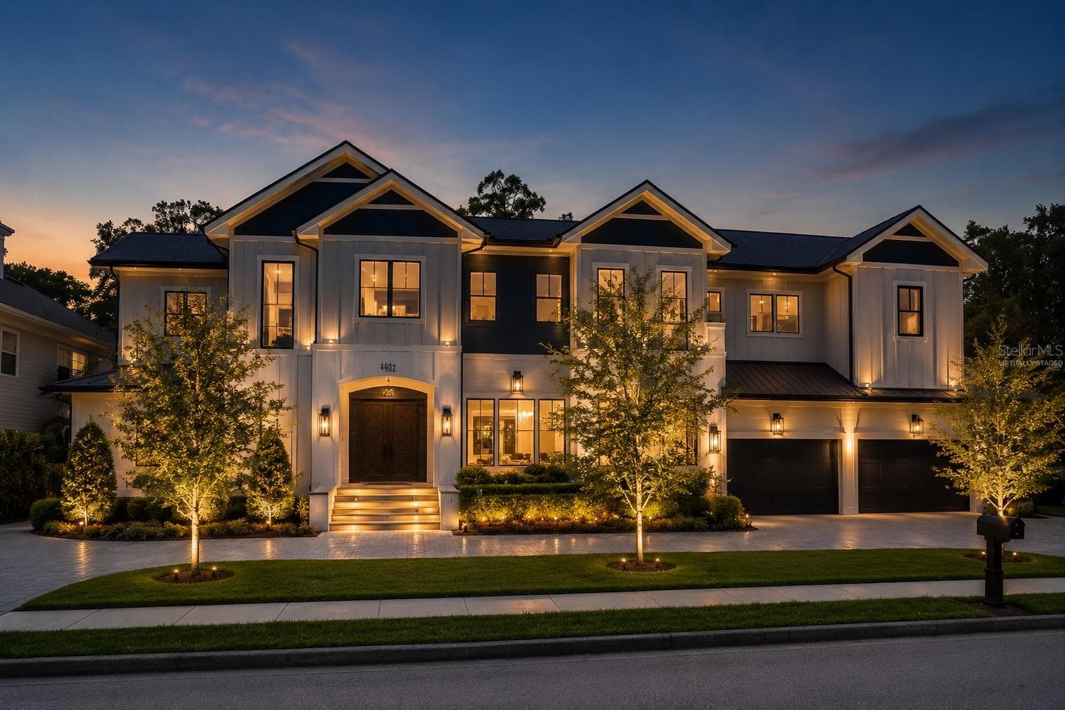 4402 W BEACH PARK DR