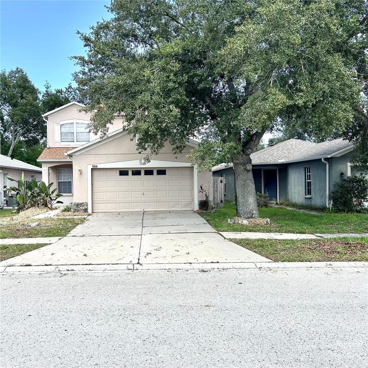 504 MAPLE POINTE DR