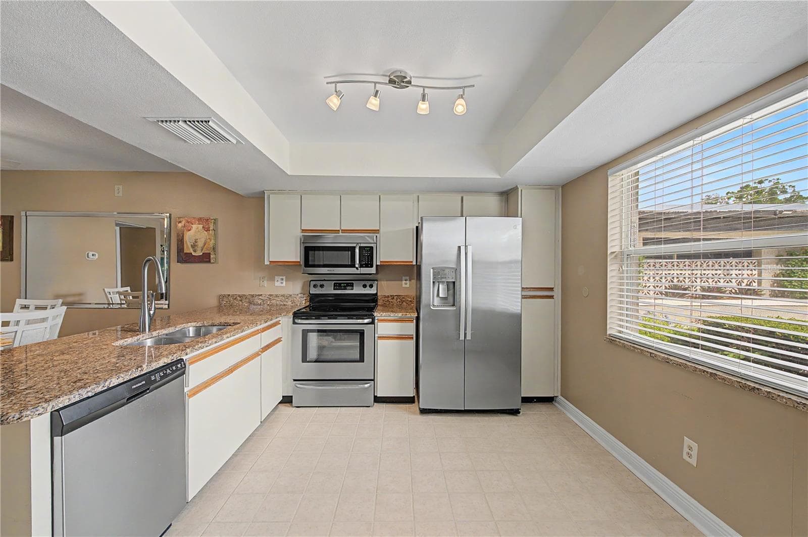 Condominium at 3526 TEESIDE DR, NEW PORT RICHEY, photo 6 of 37