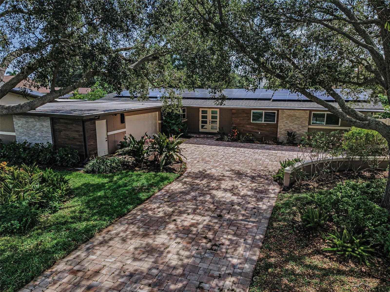 Single Family Residence at 861 RAFAEL BLVD NE, ST PETERSBURG, photo 3 of 51