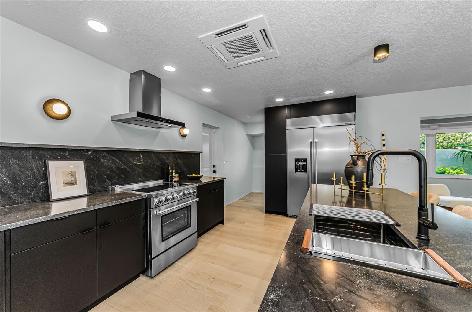 Single Family Residence at 861 RAFAEL BLVD NE, ST PETERSBURG, photo 17 of 51