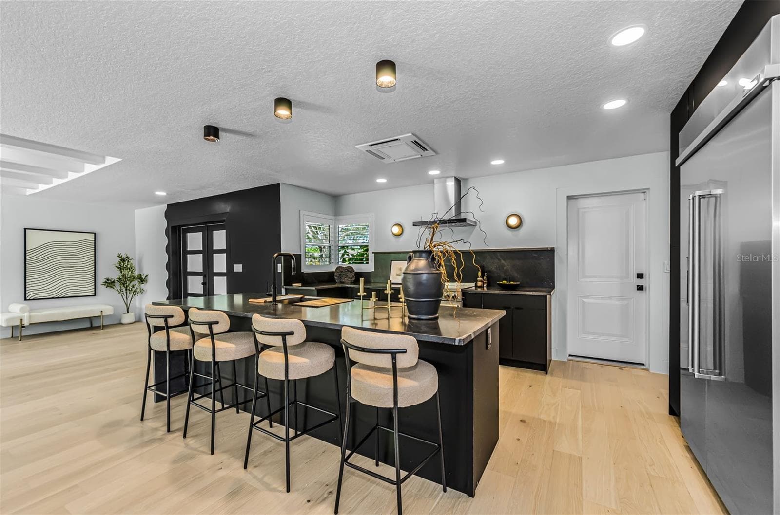 Single Family Residence at 861 RAFAEL BLVD NE, ST PETERSBURG, photo 20 of 51