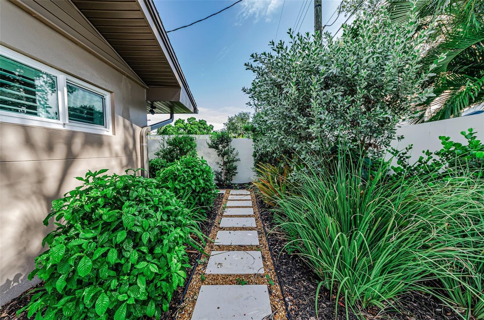Single Family Residence at 861 RAFAEL BLVD NE, ST PETERSBURG, photo 41 of 51