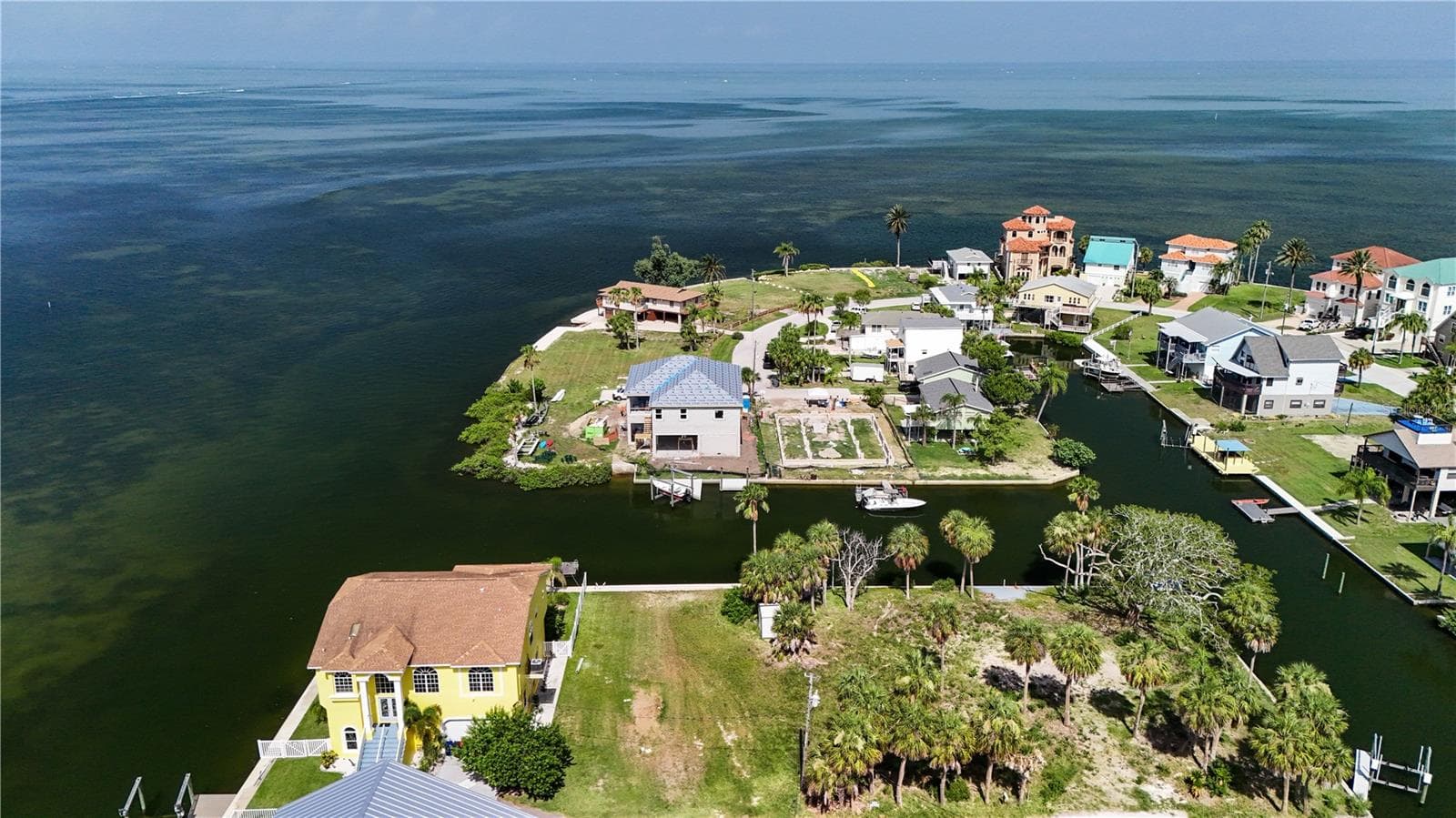 Incredible Views! - 1 SEAVIEW BLVD, HUDSON