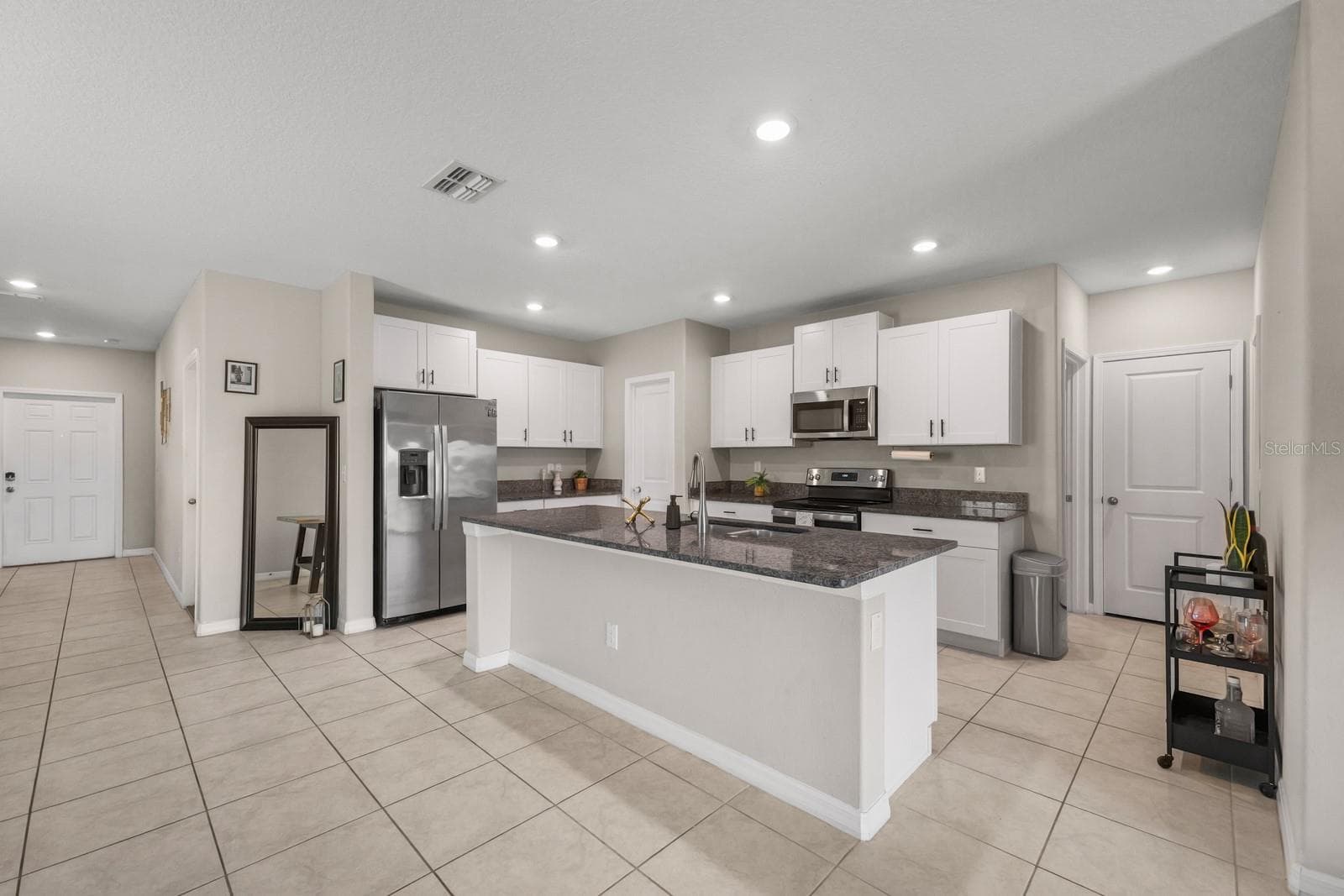 Single Family Residence at 31575 BARREL WAVE WAY, WESLEY CHAPEL, photo 9 of 42