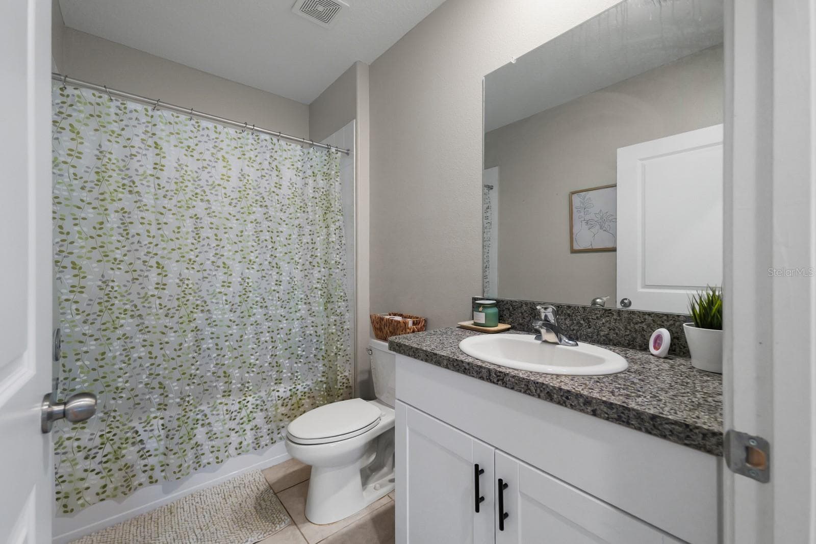 Single Family Residence at 31575 BARREL WAVE WAY, WESLEY CHAPEL, photo 14 of 42
