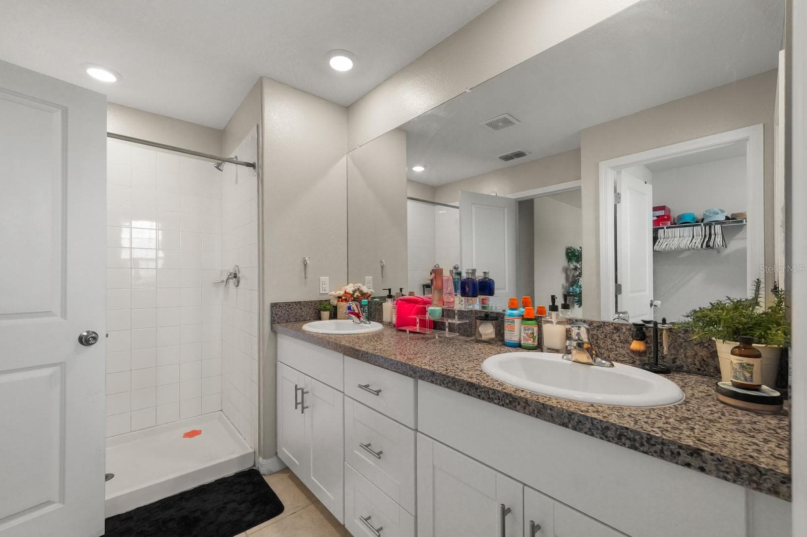 Single Family Residence at 31575 BARREL WAVE WAY, WESLEY CHAPEL, photo 18 of 42